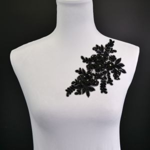 Applikation für Kleid Blumenstrauß schwarz